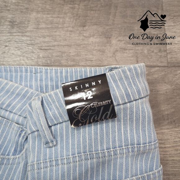 Celebrity Gold Skinny Capri Jeans Size 12 - Picture 2 of 6